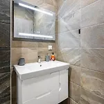 Luxury 1br * Free Parking * Rowing Base Apartament