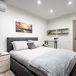 Daire Luxury 1br * Free Parking * Rowing Base
