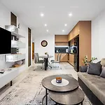 Apartament Luxury 1br * Free Parking * Rowing Base